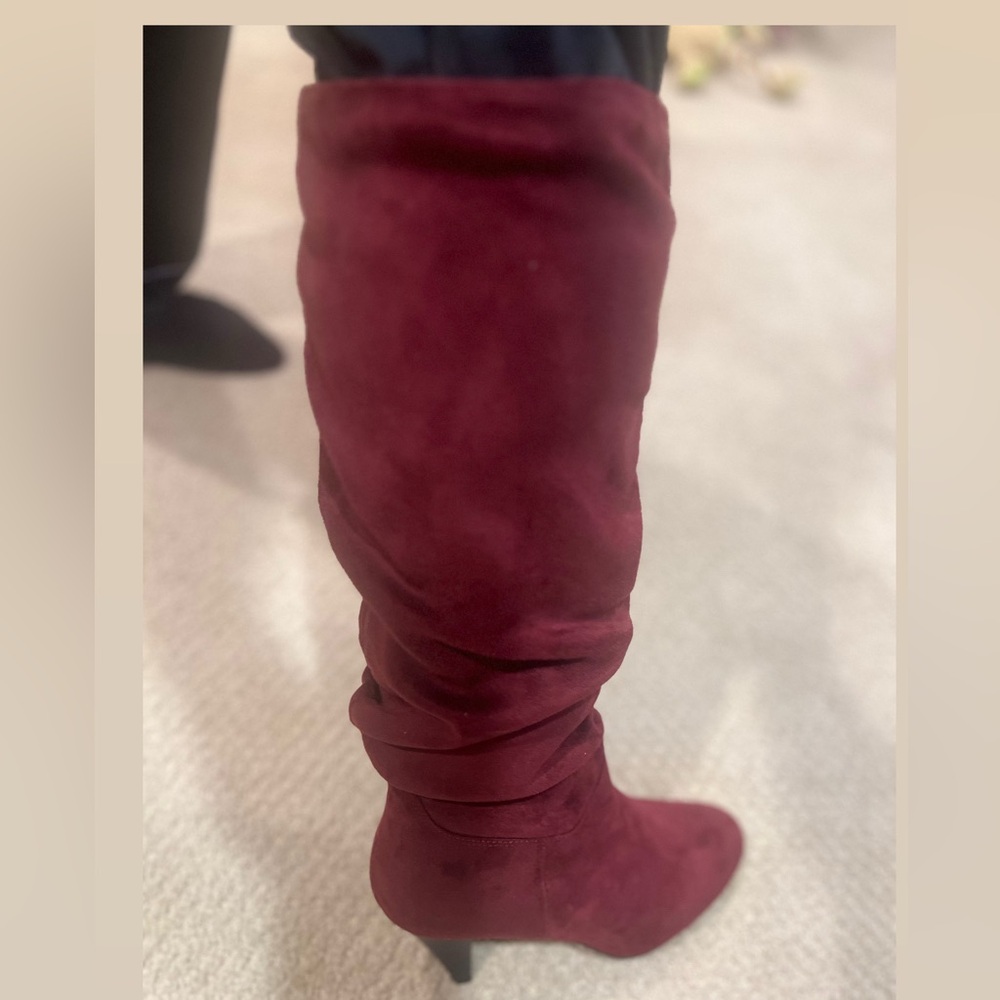 NWT Dressbarn Burgundy Heeled Boots - Picture 2 of 15